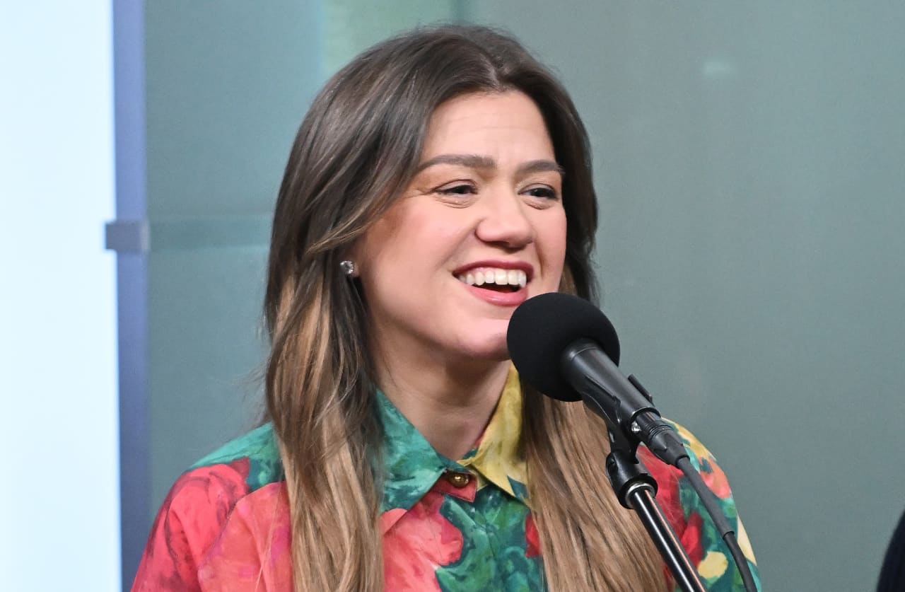 Kelly Clarkson’s expensive purchases: A multi-million dollar real-estate portfolio that spans the country — MarketWatch, Los Angeles Business news