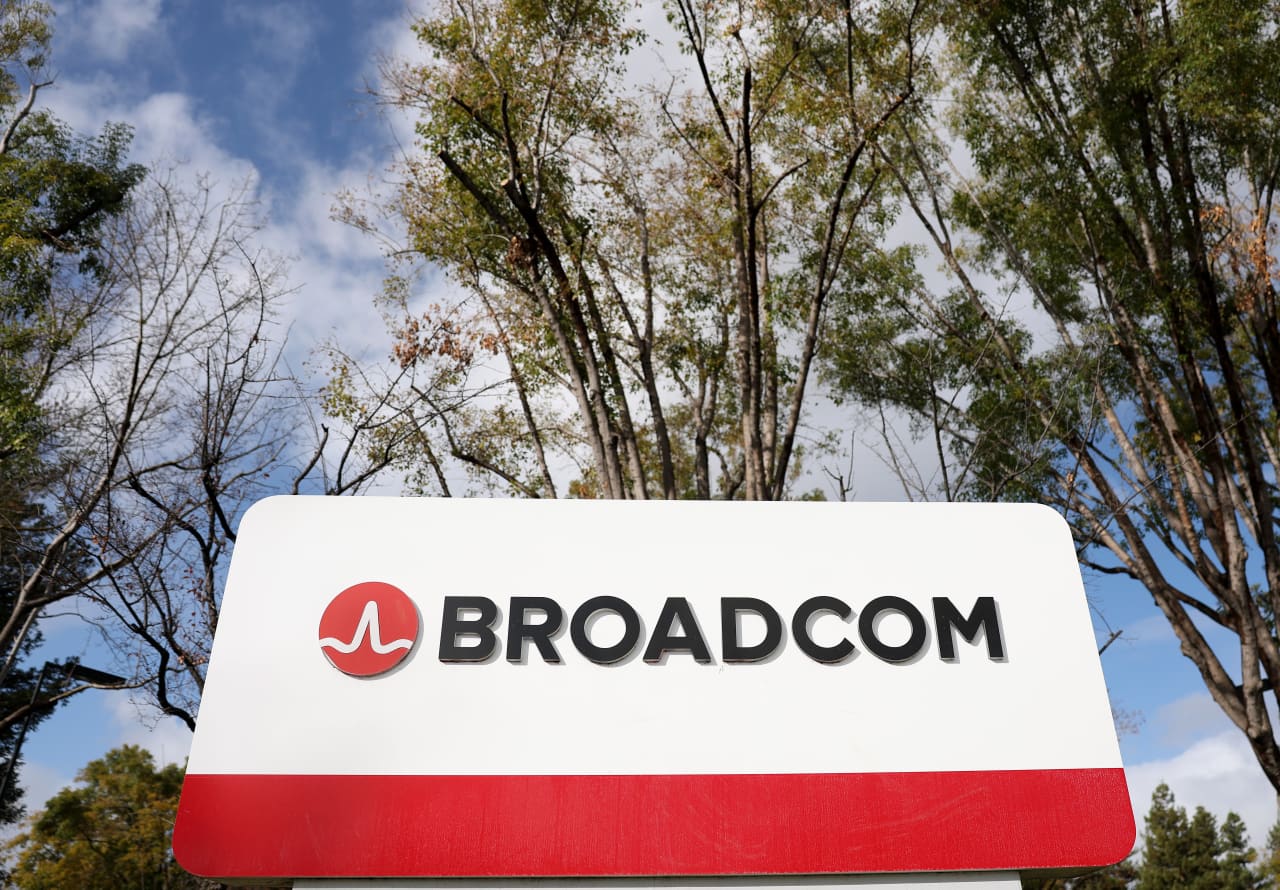 How Broadcom’s stock can surge and overcome ‘the biggest dislocation in the market’ — Los Angeles Business news