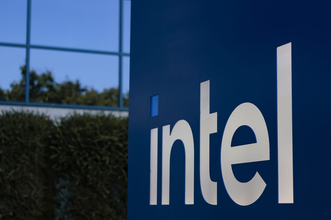 Why a former Intel skeptic is giving up his negative call on the stock after four years — MarketWatch, Los Angeles Business news